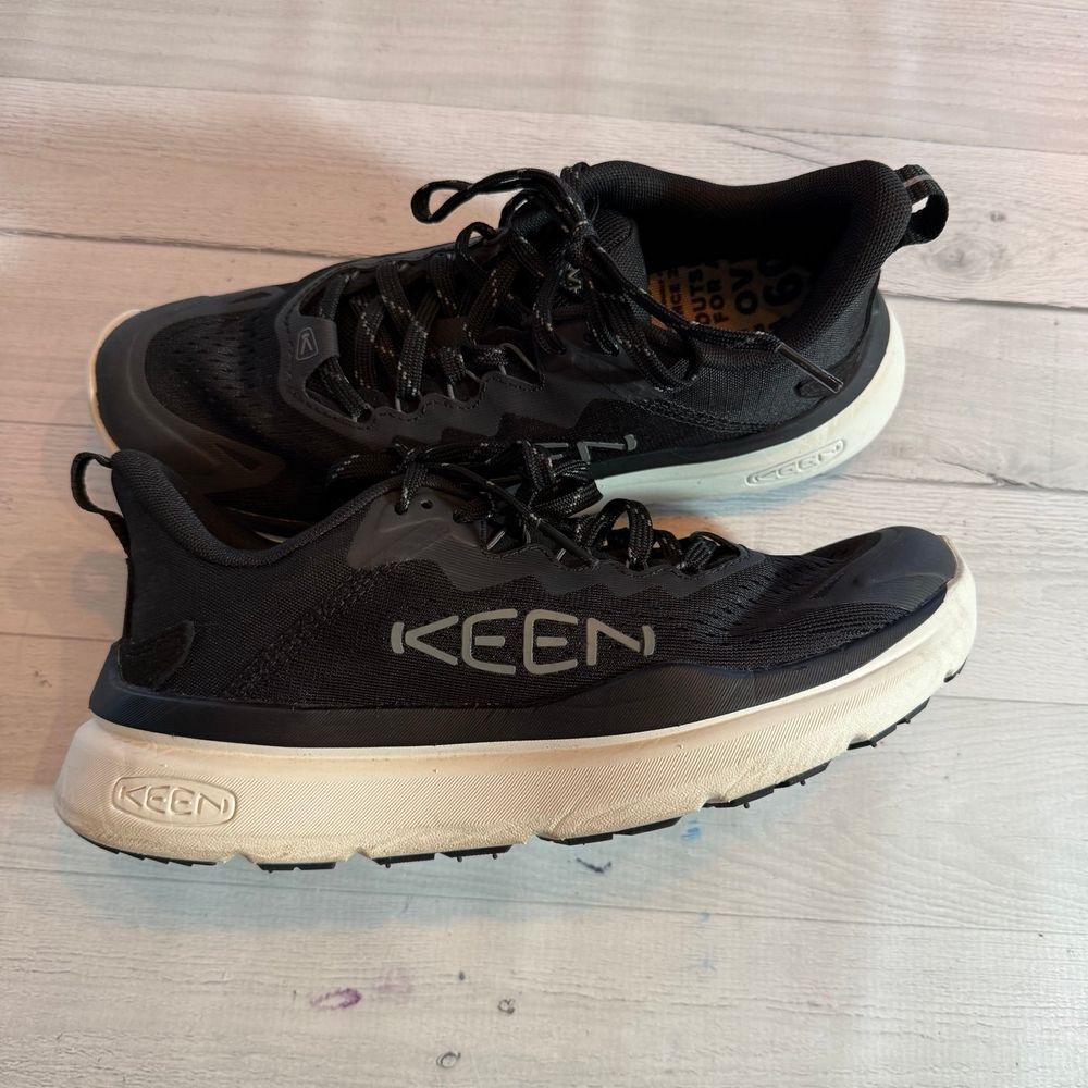 KEEN womens Walking Sneakers WK450 black size 7